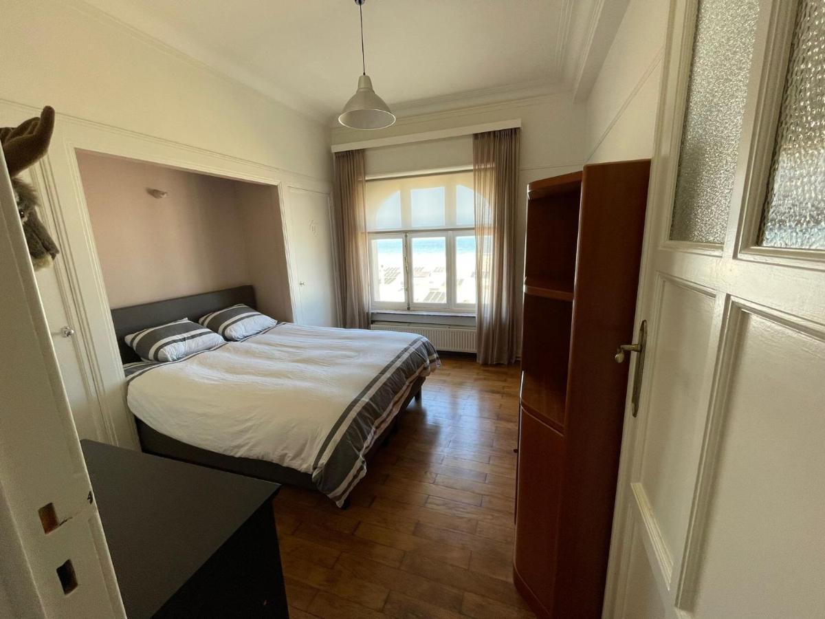 Uniek Appartement Op De Zeedijk Met Parking 오스텐드 외부 사진