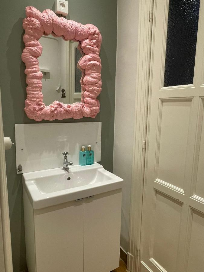 Uniek Appartement Op De Zeedijk Met Parking 오스텐드 외부 사진